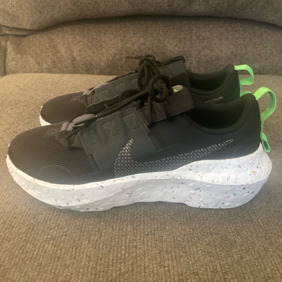 Nike crater impact - Picture 7 of 11